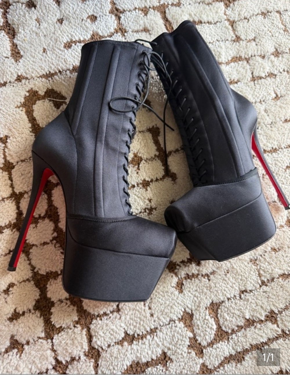 ISO CHRISTIAN LOUBOUTIN PAVLOVA ALTA BOOT